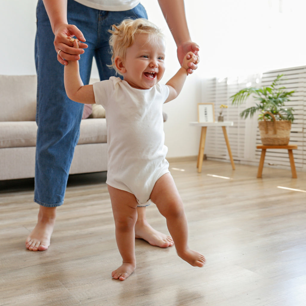 when-do-babies-start-walking-bubs-australia